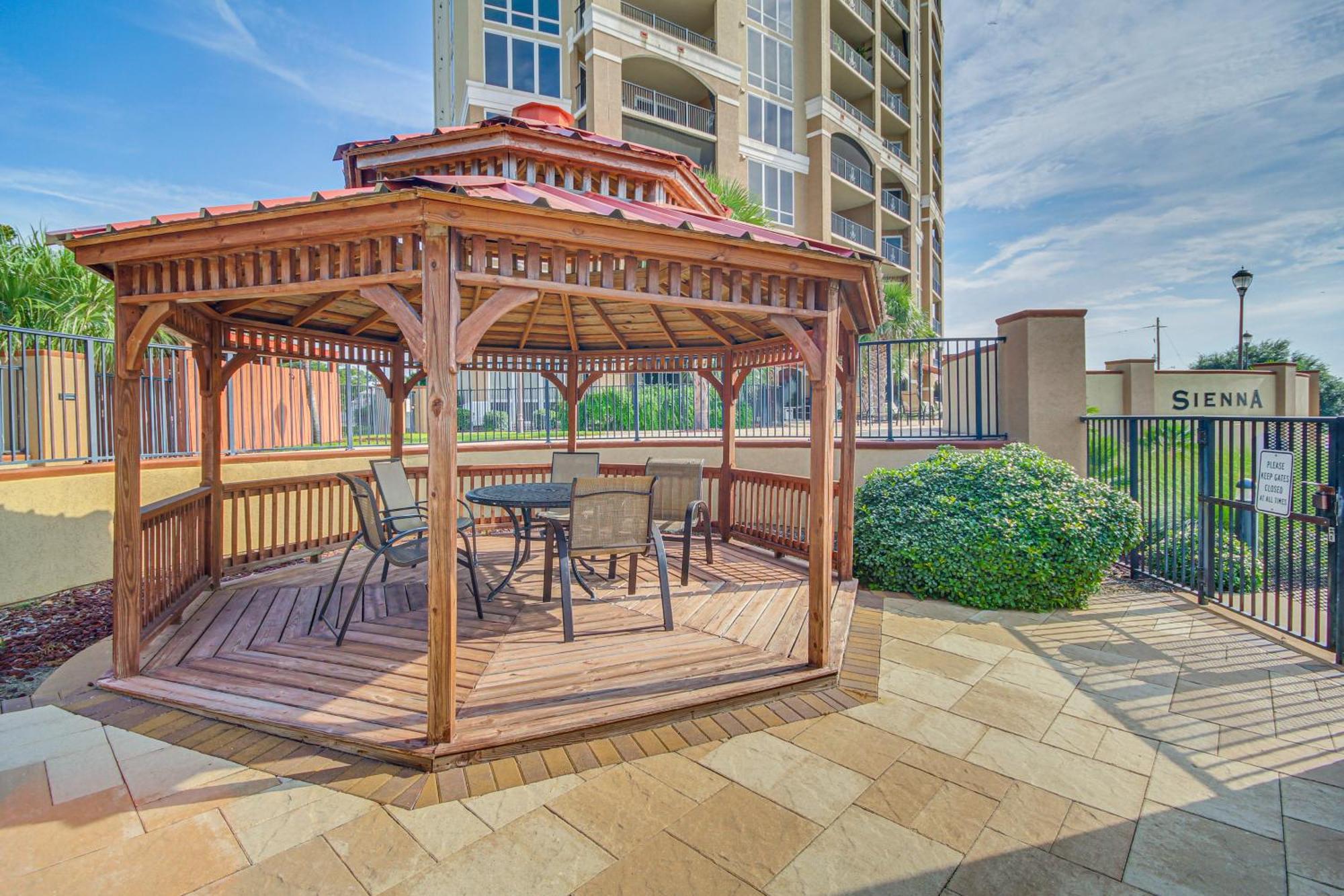 Sleek Gulfport Condo With Ocean Views And Pool Access! Exterior foto